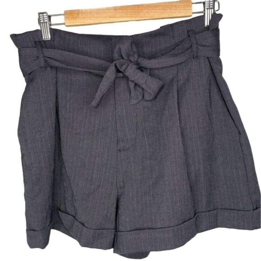 Mark. Ladies paper bag high waist dress shorts gray size XL